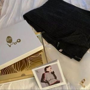 New w/out tags black CASHMERE Shawl/Wrap/Scarf/Tunic by WOO